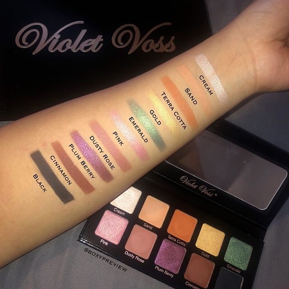 Violet Voss Essentials Eyeshadow Palette - Picture 3 of 5